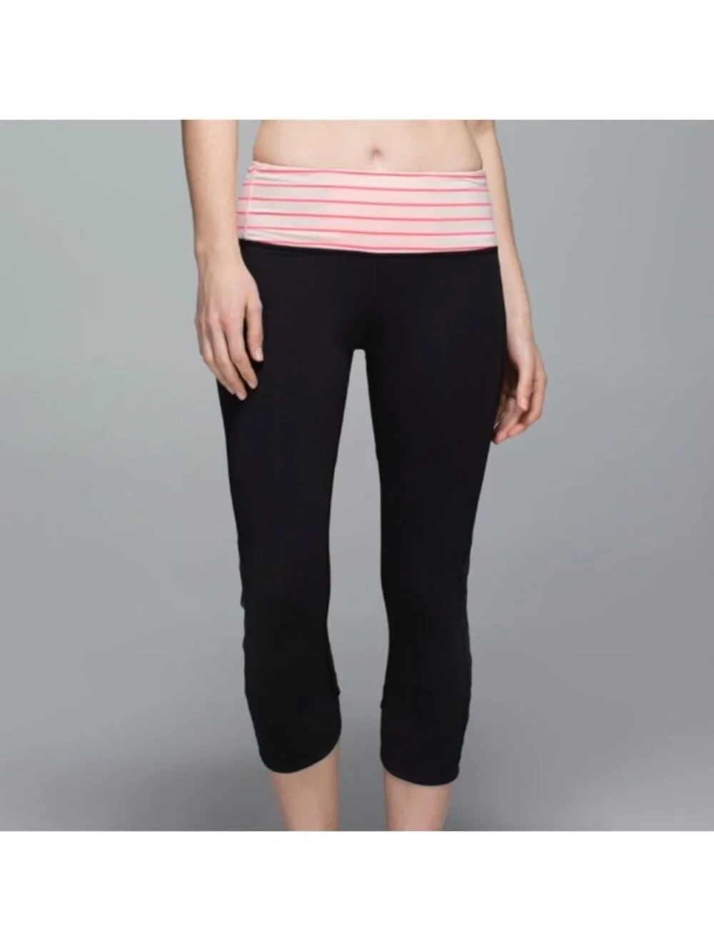 Lululemon Var-City Crop Black / Quiet Stripe Butter Pink Electric Coral